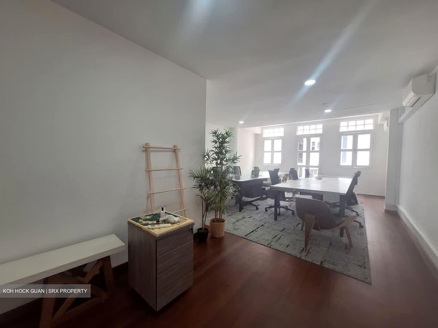 Tras Street (D2), Office #585388811